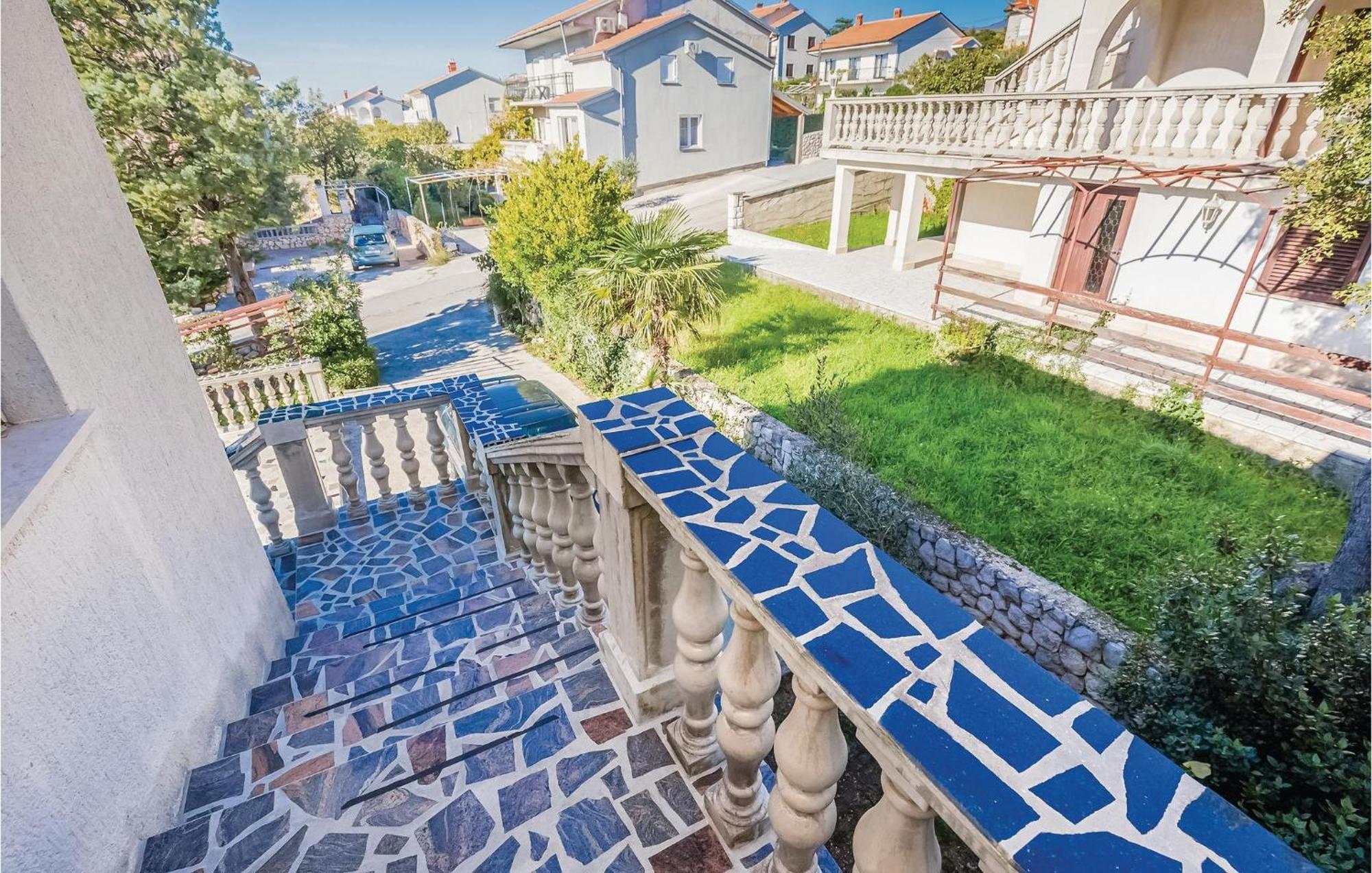 Stunning Apartment In Novi Vinodolski With Wifi Luaran gambar