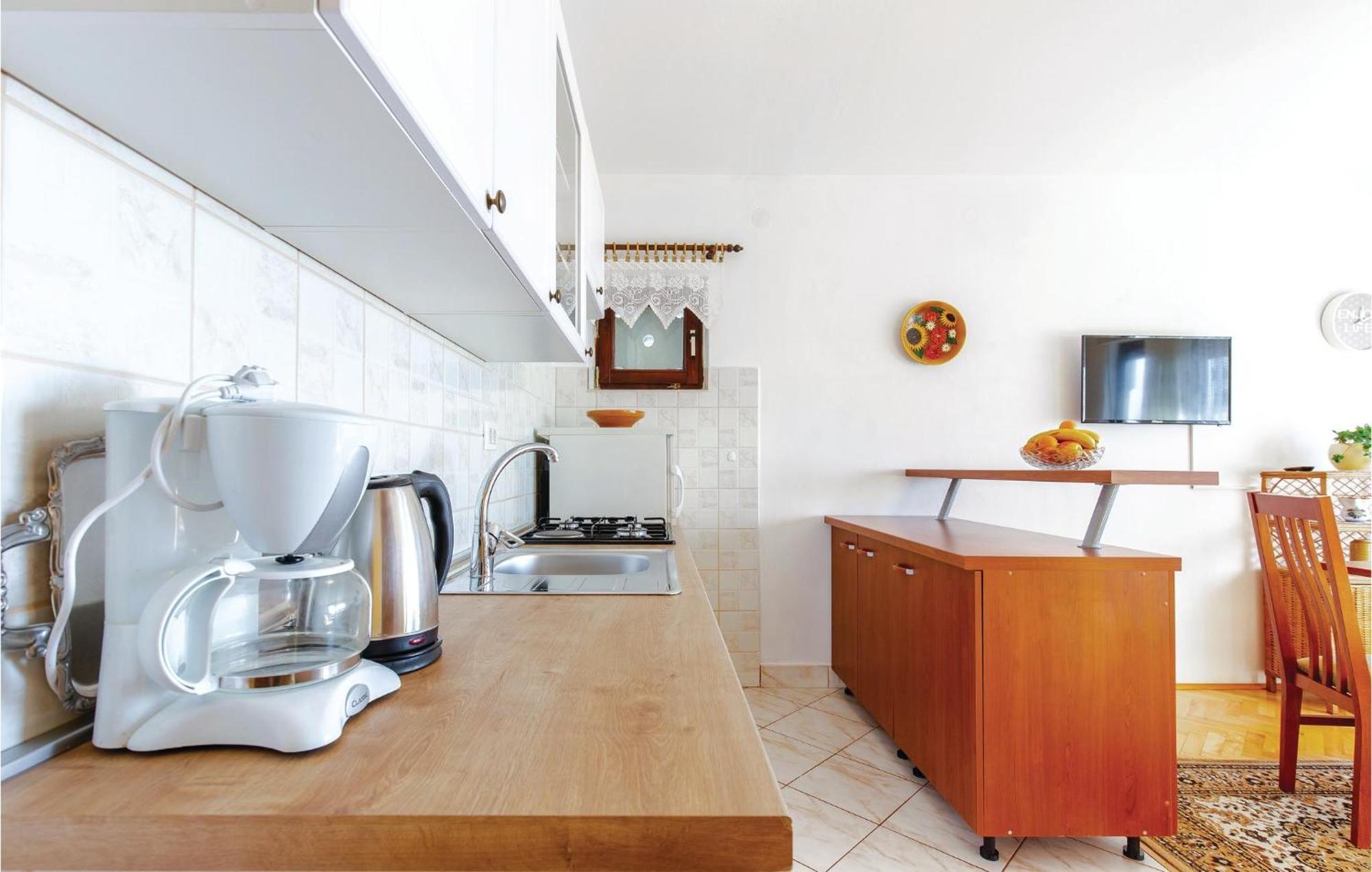 Stunning Apartment In Novi Vinodolski With Wifi Luaran gambar
