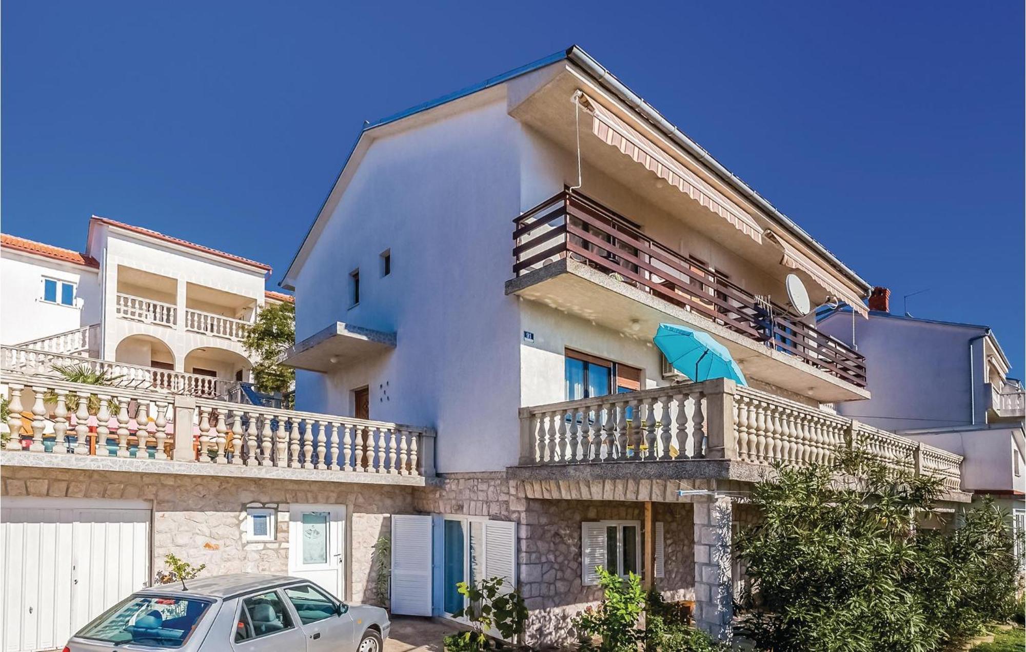 Stunning Apartment In Novi Vinodolski With Wifi Luaran gambar